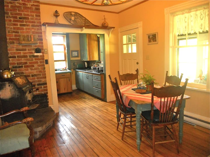 Quaint Canadian Farmhouse Rooms