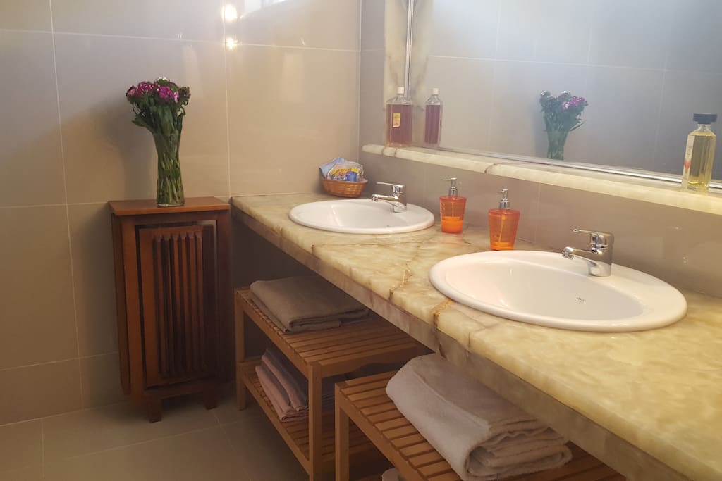 ΜΠΑΝΙΟ-BATHROOM