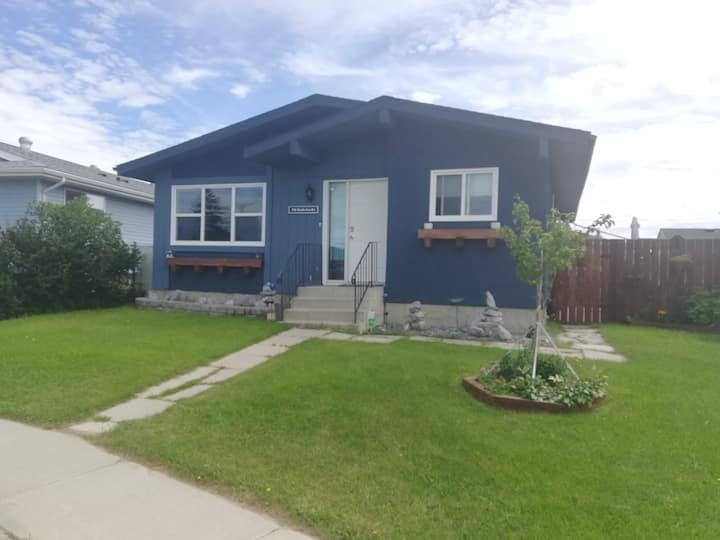 Top 12 PetFriendly Cabins In Drumheller, Canada Updated 2024 Trip101