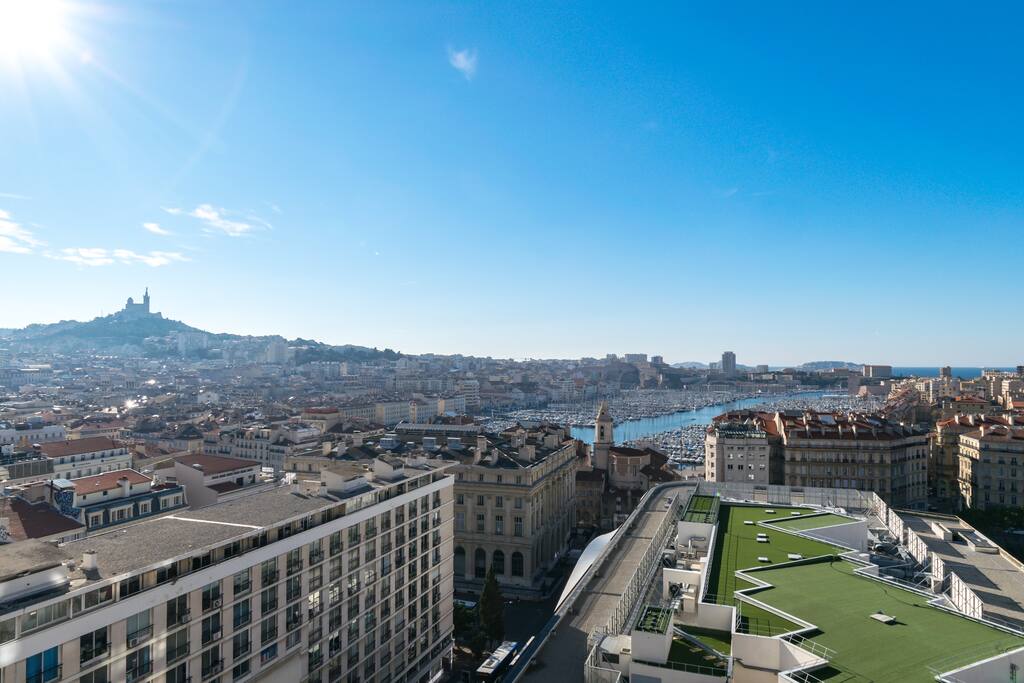 Vieux 360° on Marseille