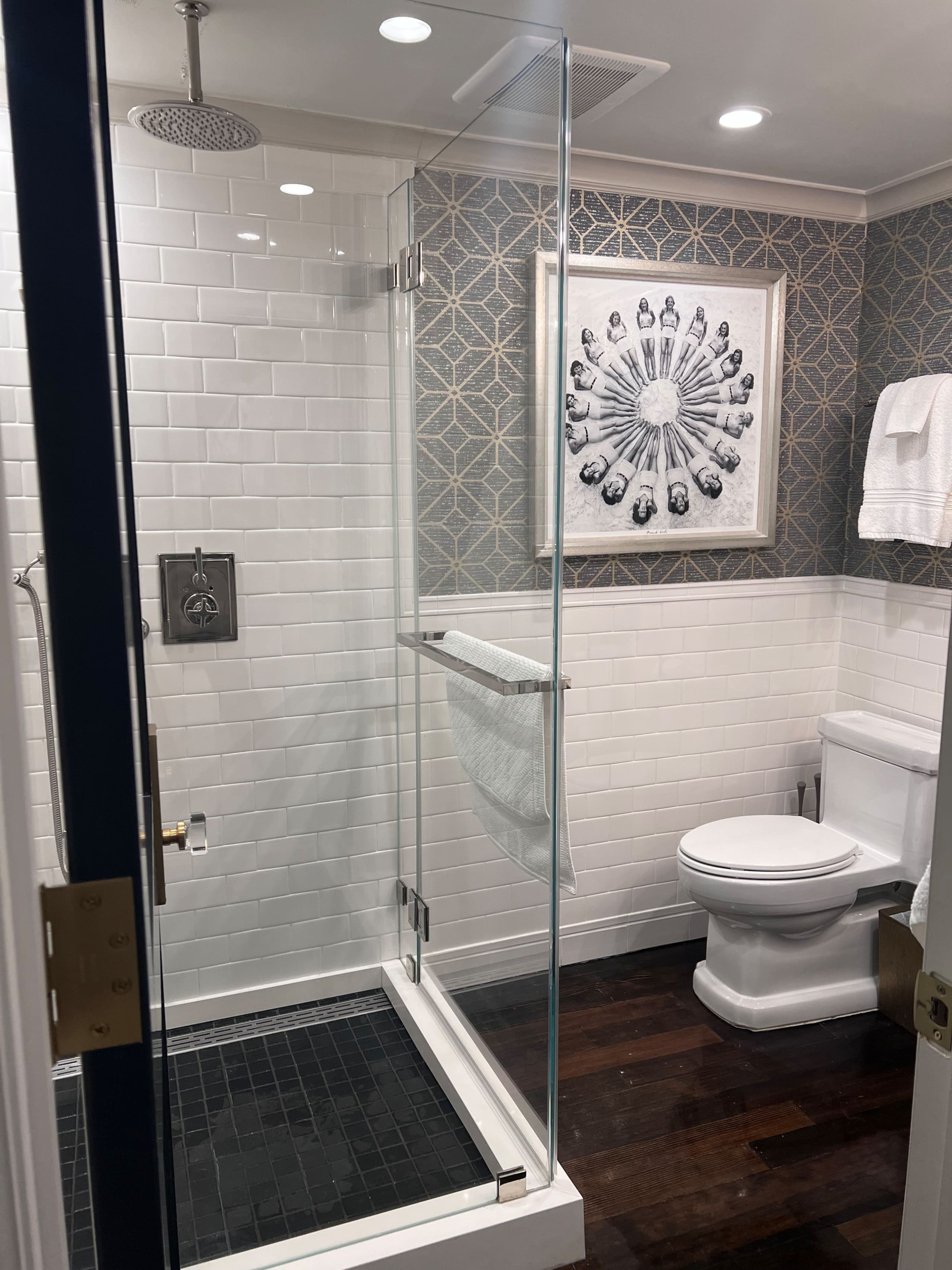 Home in San Francisco, Jordan Park · ★4.81 · 1 bedroom · 2 beds · 1 bath - Image 13