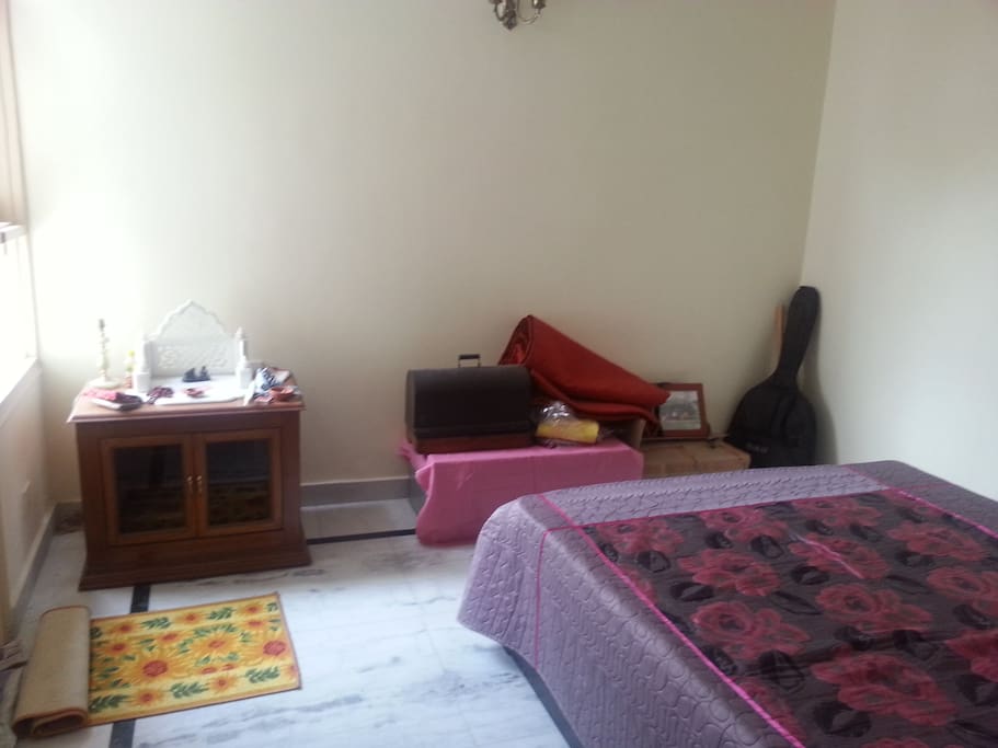 Couples Room For Rent In Delhi Couples Room For Rent In Delhi