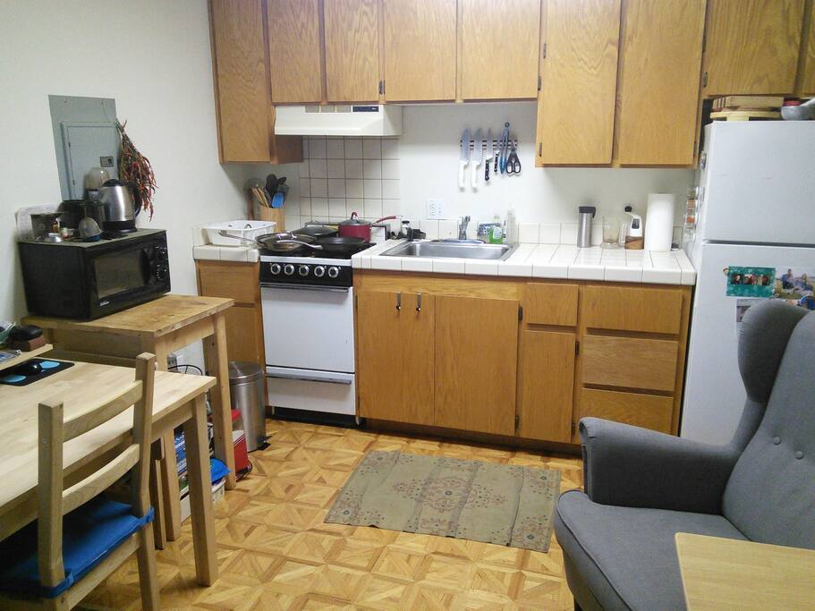 Kitchen and dining room table/desk