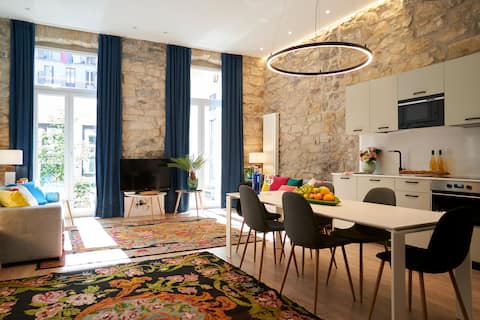 Unique & Stylish Apt. with AC by Santiago