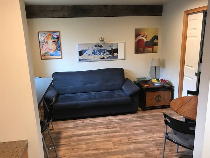 Zen Garden Apartment - Bremerton, WA