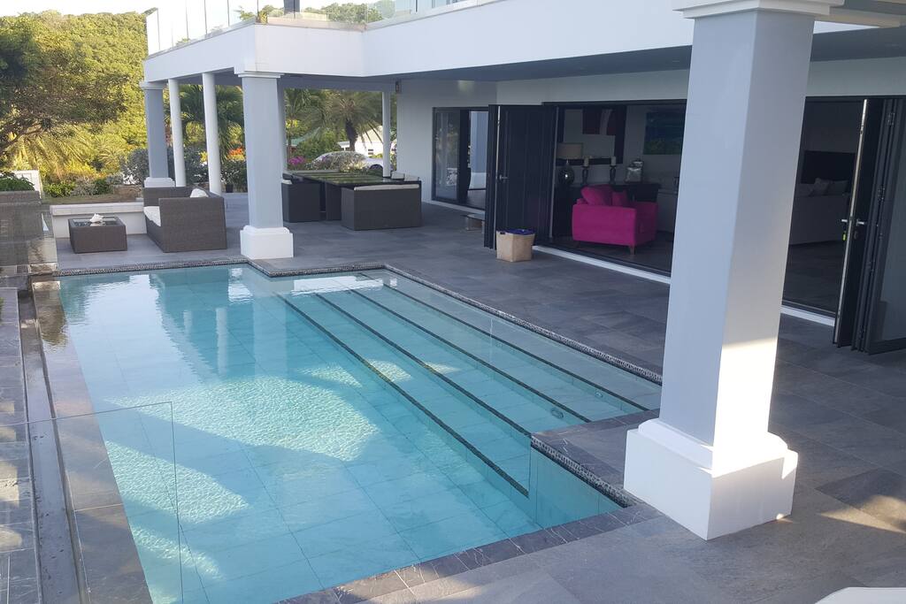 Willoughby Heights Pool