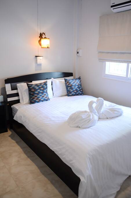 Standard Queen Room with Budget Price