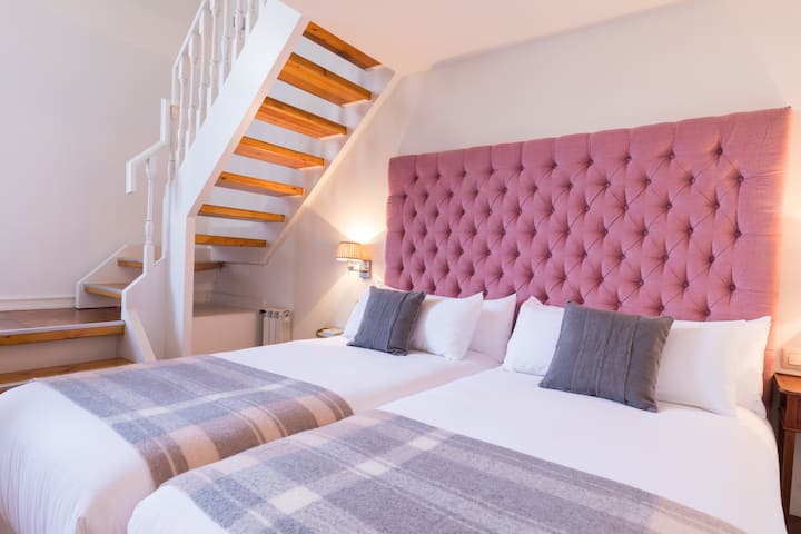 房间温馨舒适，床105厘米