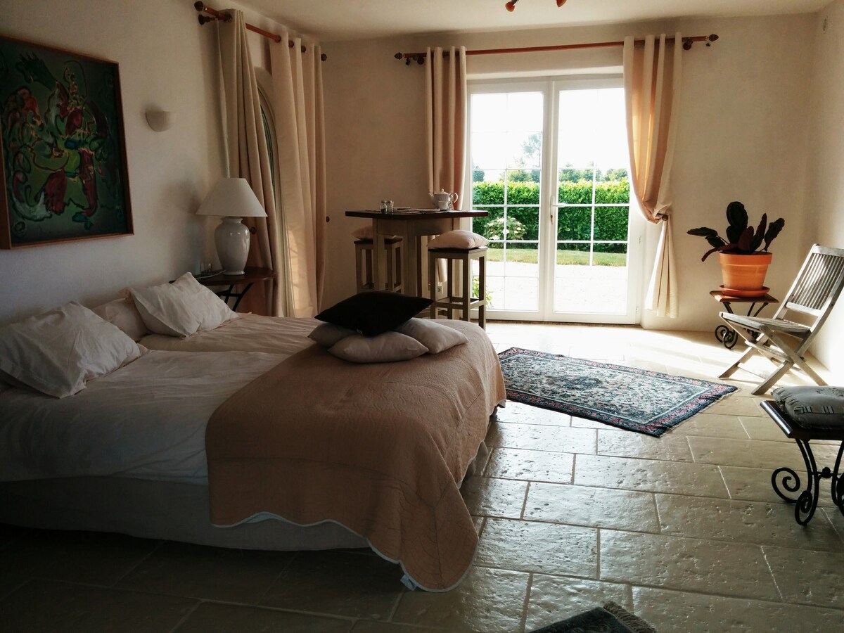 Successful Airbnb property: Beautiful rooms on the golf course - sea view in Saint Cast Le Guildo