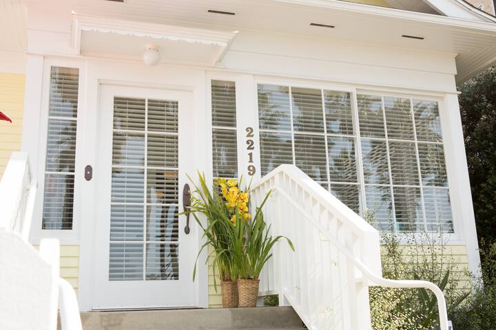 The Cottage Santa Monica gallery image 3