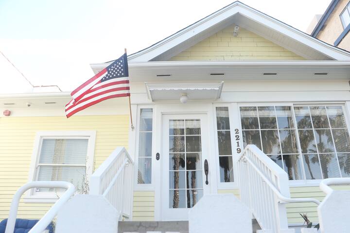 The Cottage Santa Monica gallery image 2