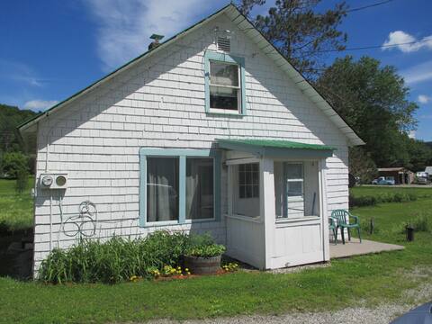 Apple Branch Guest House