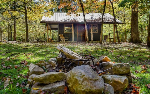 Successful Airbnb property: Riverstone cabin- Mist in the Hiwassee Gorge in Cleveland
