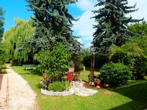 Large gîte for work or relaxation