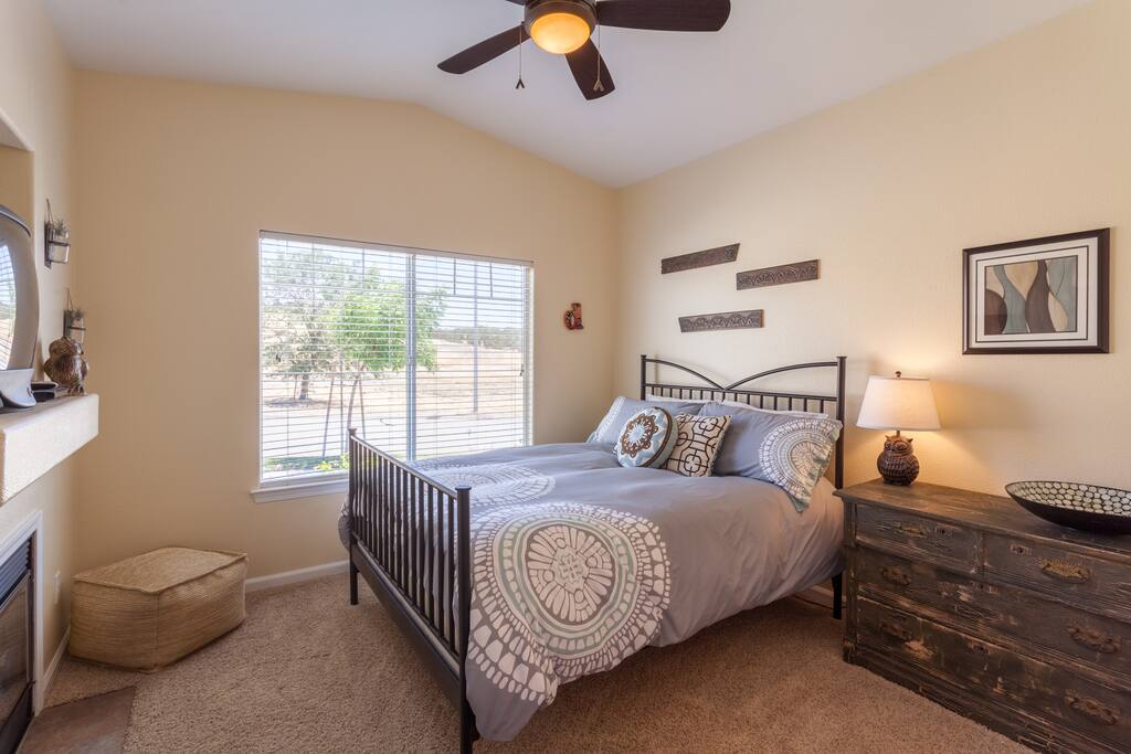 Private Casita centrally located near wine, golf Guest suites for