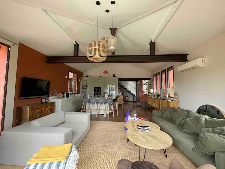 Magnifique Villa De 160m2 Avec Piscine - Marseille