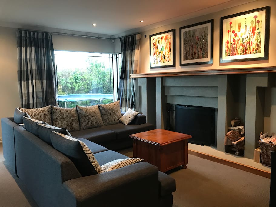 Lounge room