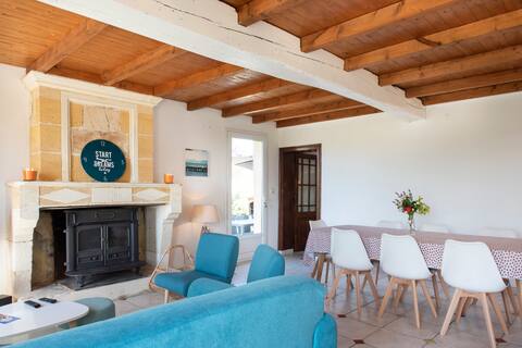 Charming stone house near Saint Emilion