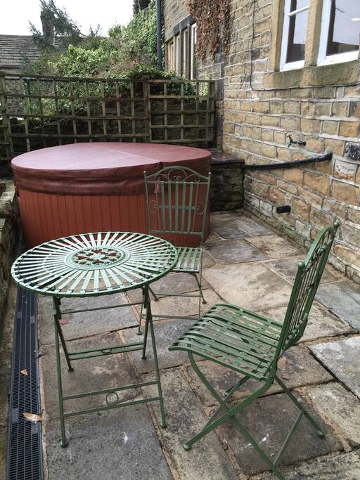 Eider listed weavers cottage Holiday homes for Rent in Holmfirth