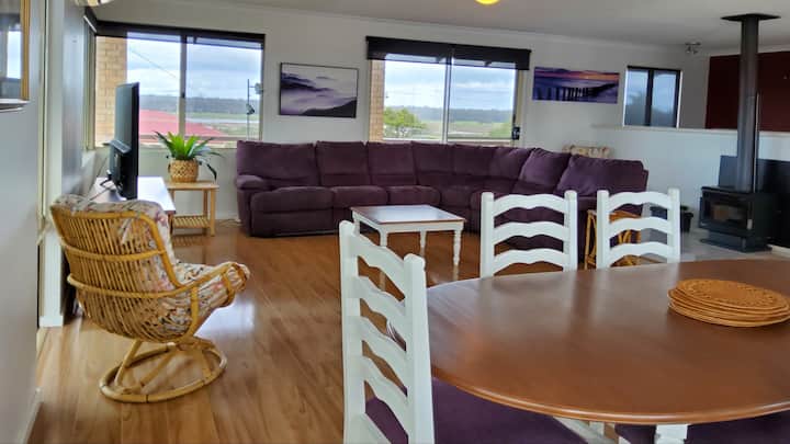 Double View Beach House - Peppermint Grove Beach