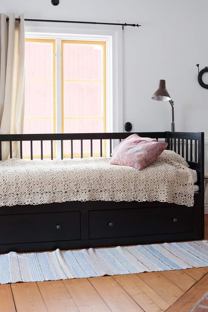 Downstairs bedroom with single bed