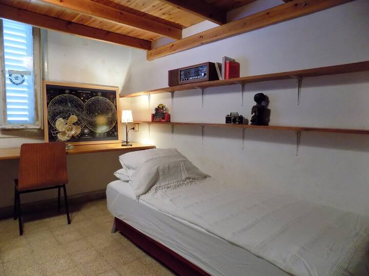 Segundo dormitorio con camas dobles o individuales.