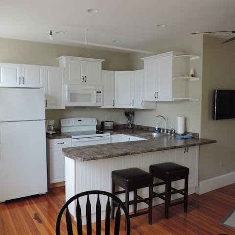 The Cadillac Suite @ The Drydock