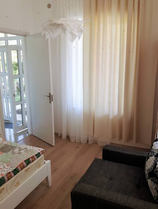 Apartment 1 - bedroom (inside-out)