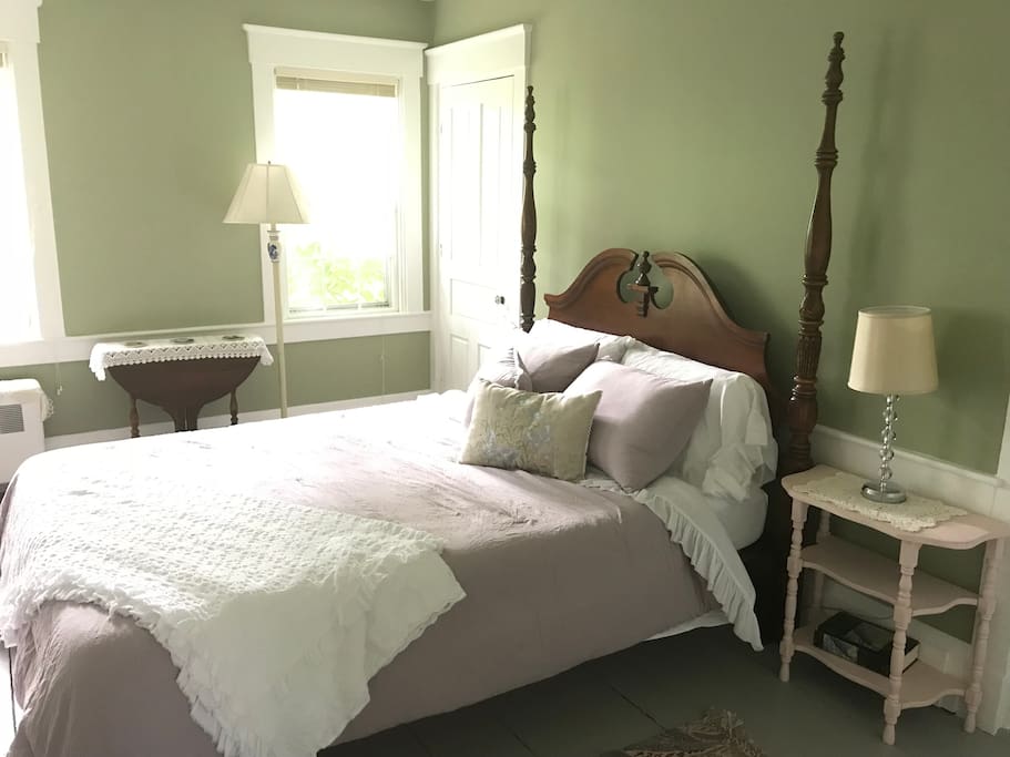 Your private bedroom, with bathroom. Cotton linens from Portugal, on a queen sized bed.