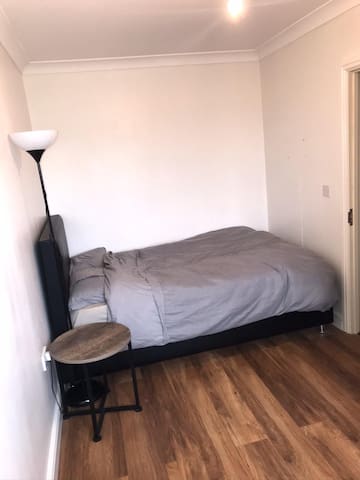 Airbnb Peterborough Vacation Rentals Places To Stay