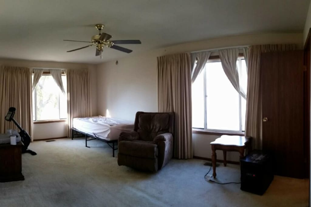 Two twin beds available in spacious room.
