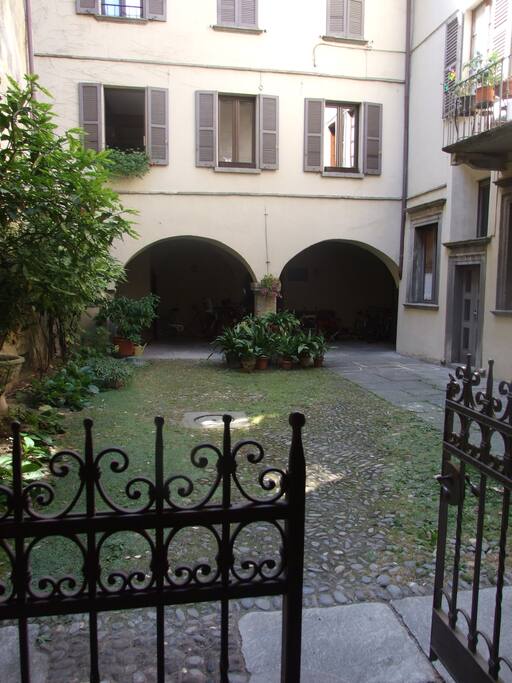 La corte del Palazzo Lavizzari