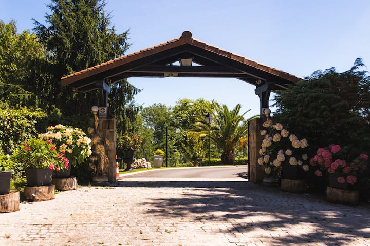 Luxury Villa in Hondarribia