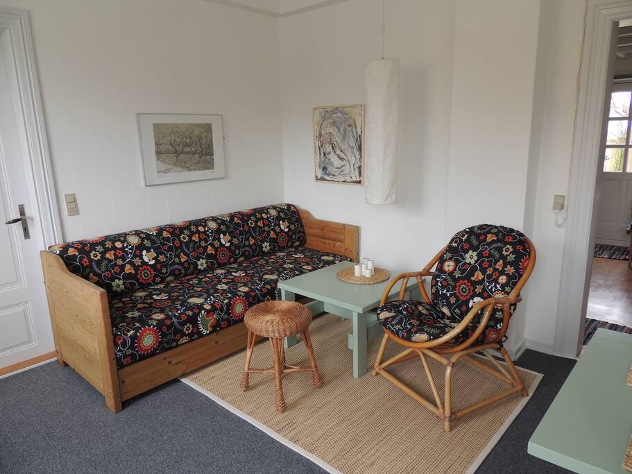 stue med dobbelt sovesofa