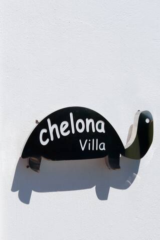 Chelona Villa with Private Pool and Sea View gallery image 2