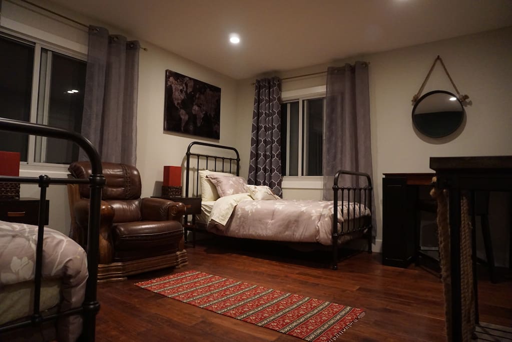 Master bedroom. The room temperature is always very comfortable. With a strong central heating system and central.