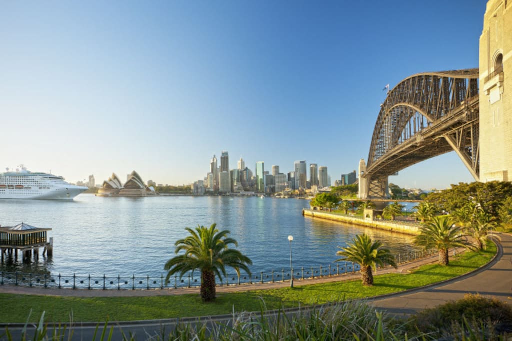 Kirribilli (not apartment view)