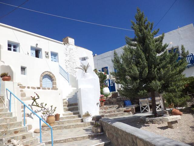 Authentic Traditional Cycladic house