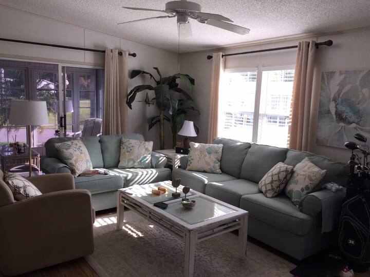 ห้องนั่งเล่น