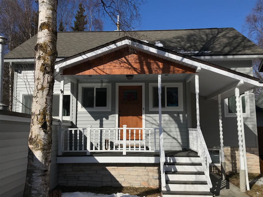 Charming 1 Bedroom Duplex Apartment Apartments for Rent in Anchorage