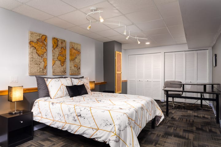 Dhomë gjumi/zyrë e nivelit më të ulët 3