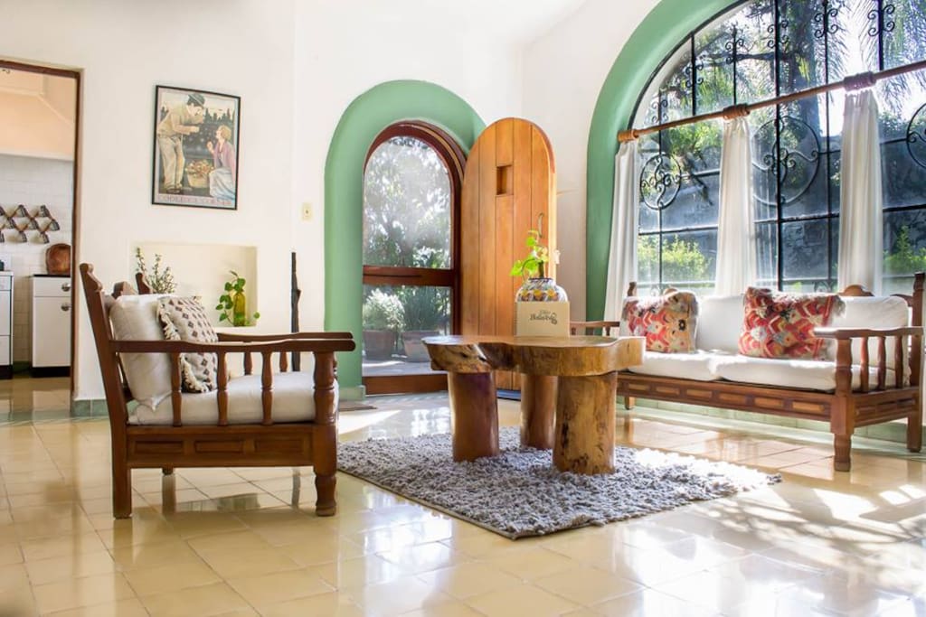 Villas Bellavista ofrece Villa El Nido perfect para parejas o viajeros solos/Villas Bellavista offers Villa El Nido perfect for couples or solo travelers.