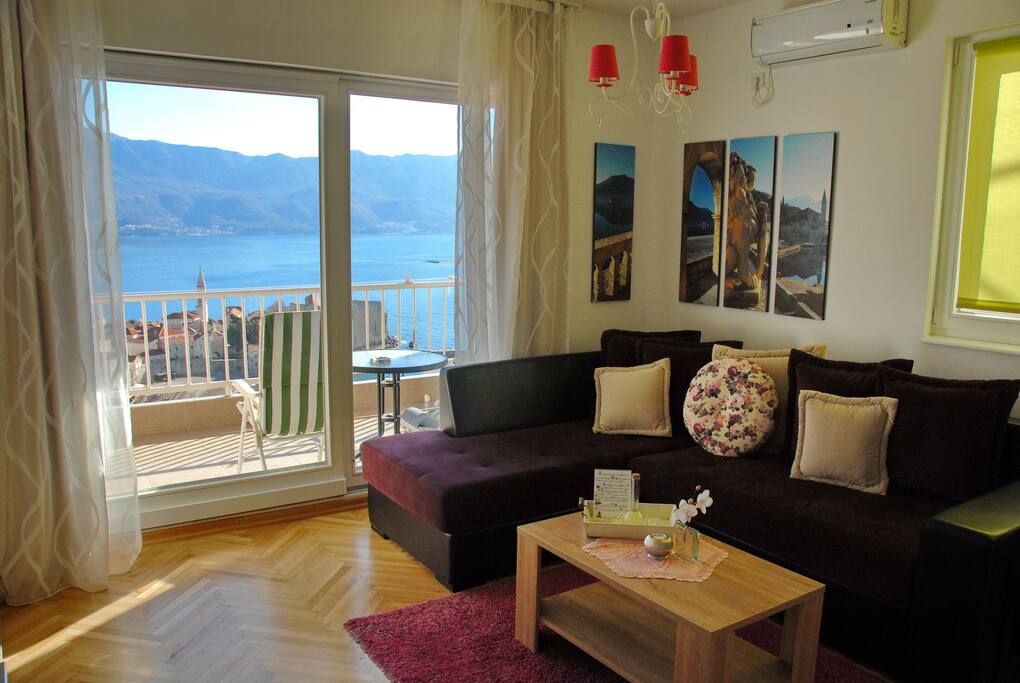 Dinning room with terrace A1
