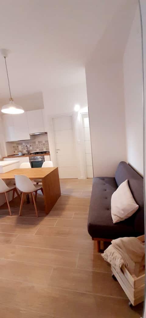Top Airbnb: Delightful apartment 100 meters from the sea. in Francavilla Al Mare
