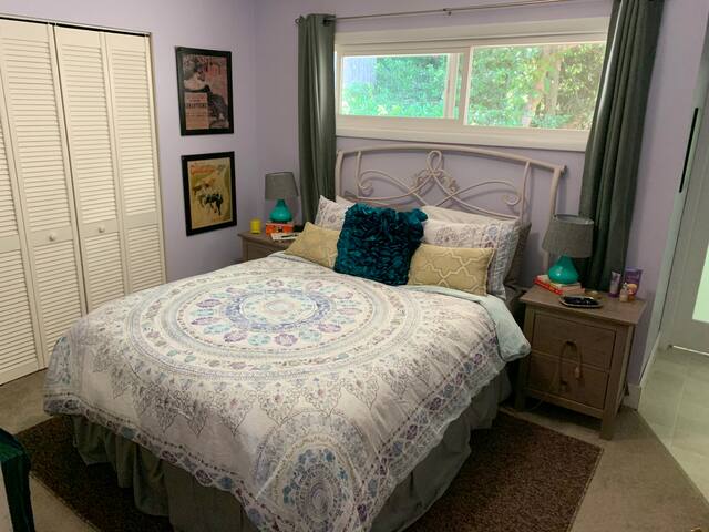 Artsy decor in a peaceful setting.