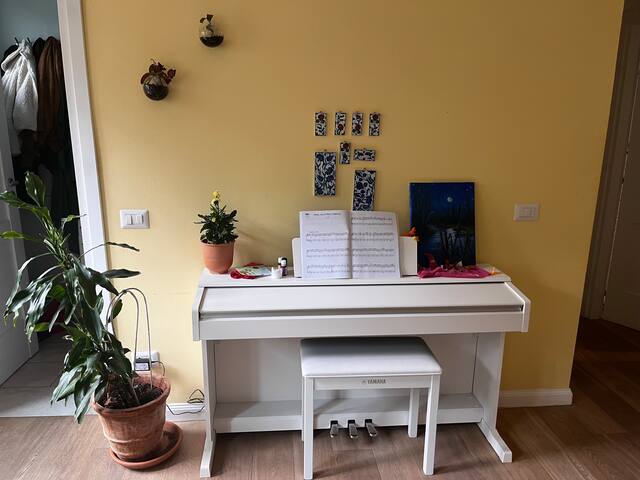 Stylish and spacious apartment in picturesque area gallery image 5