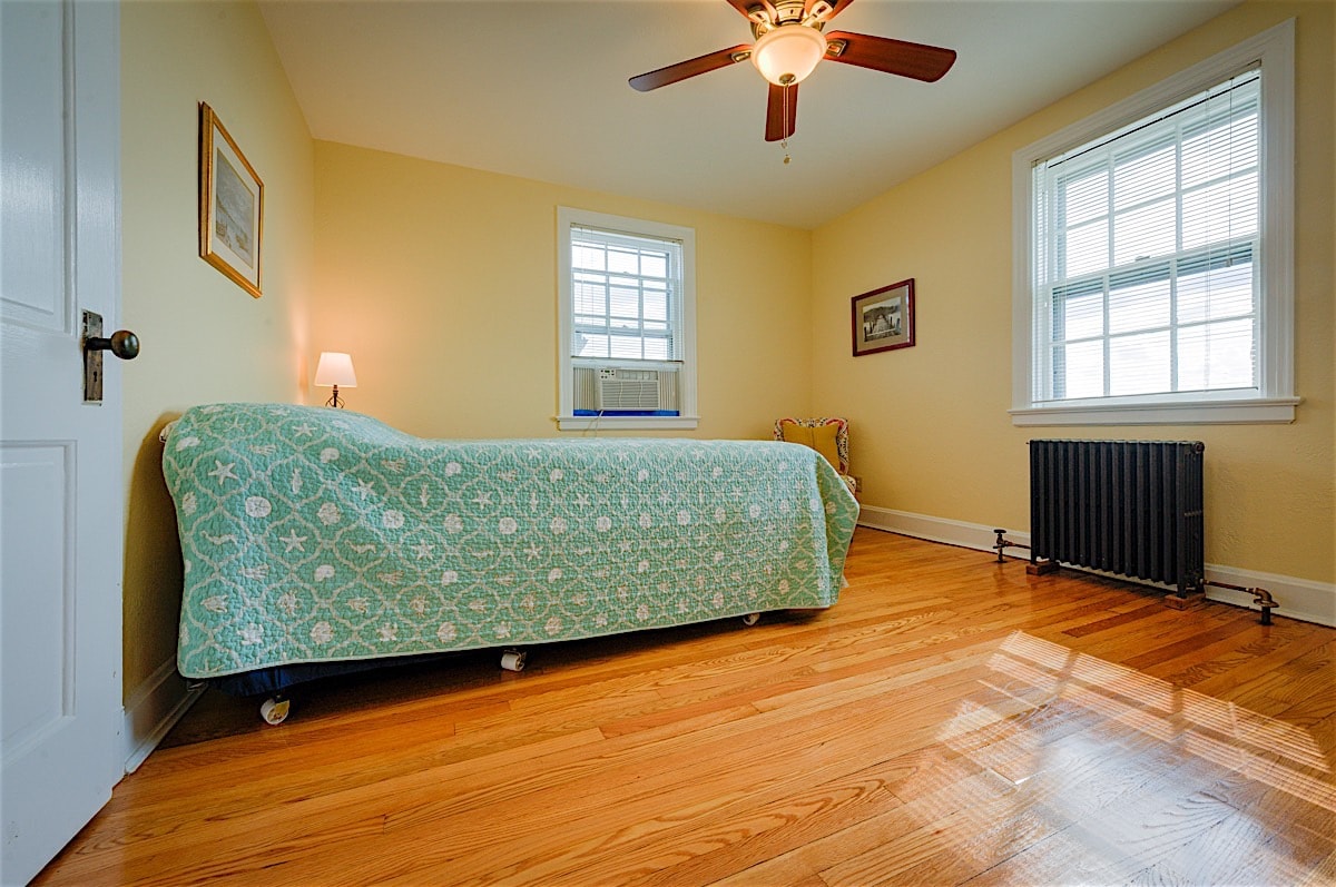 Upstairs queen guest room 