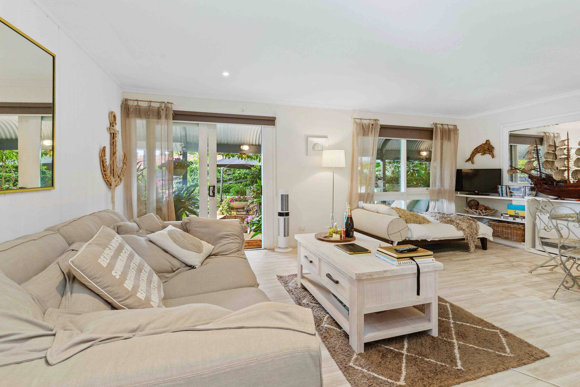 THE BEACH HOUSE ROSEBUD