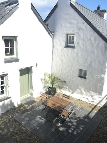 Airbnb Marloes Holiday Rentals Places To Stay Wales