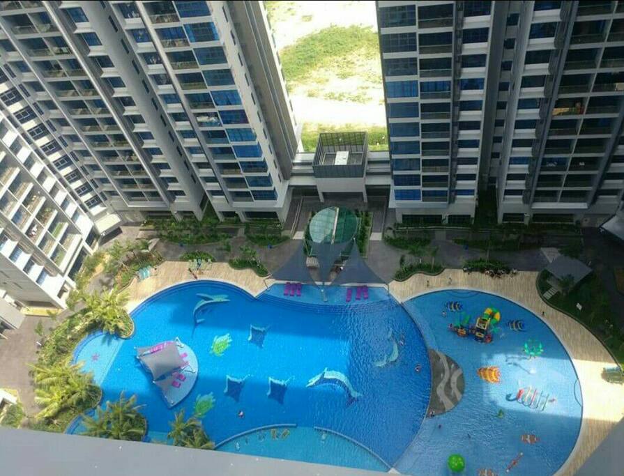 Poolview